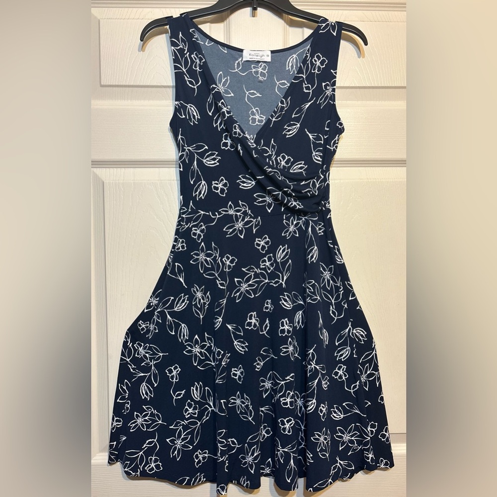 Kaileigh Navy & White Floral Faux Wrap Midi Dress